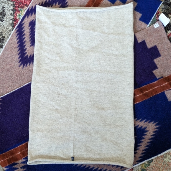 Gobi 100% Mongolian Cashmere Snood - Picture 4 of 6